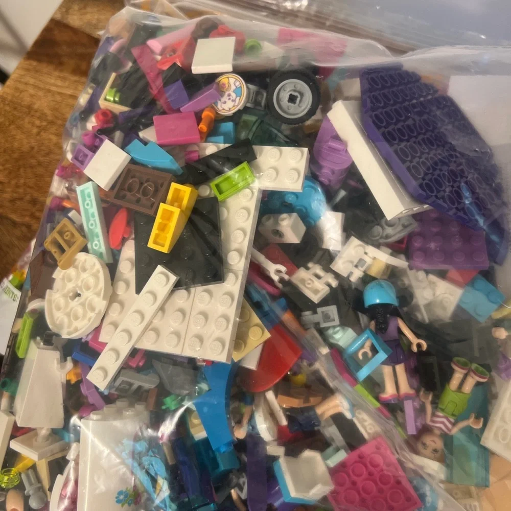 - Lego friends frozen loose pieces